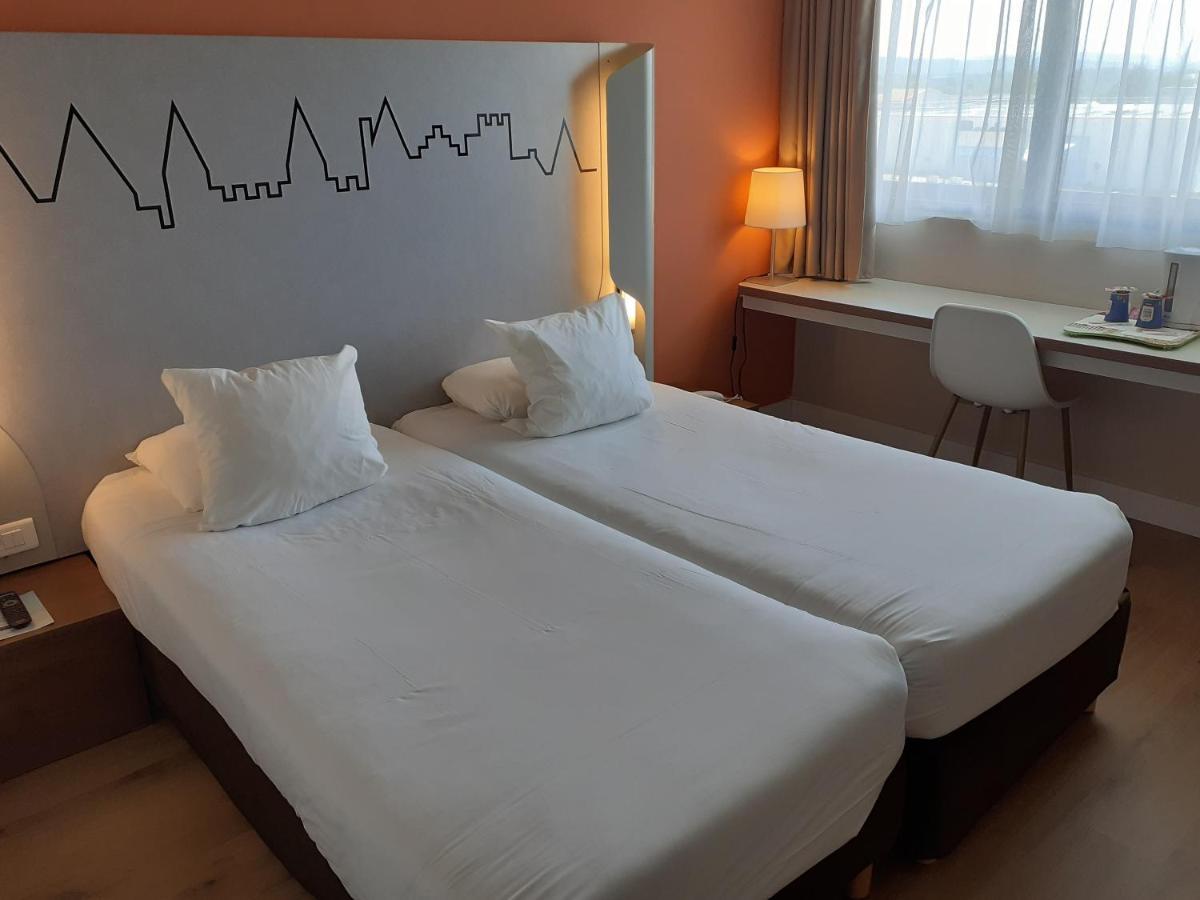 Kyriad - Aeroport Hotel